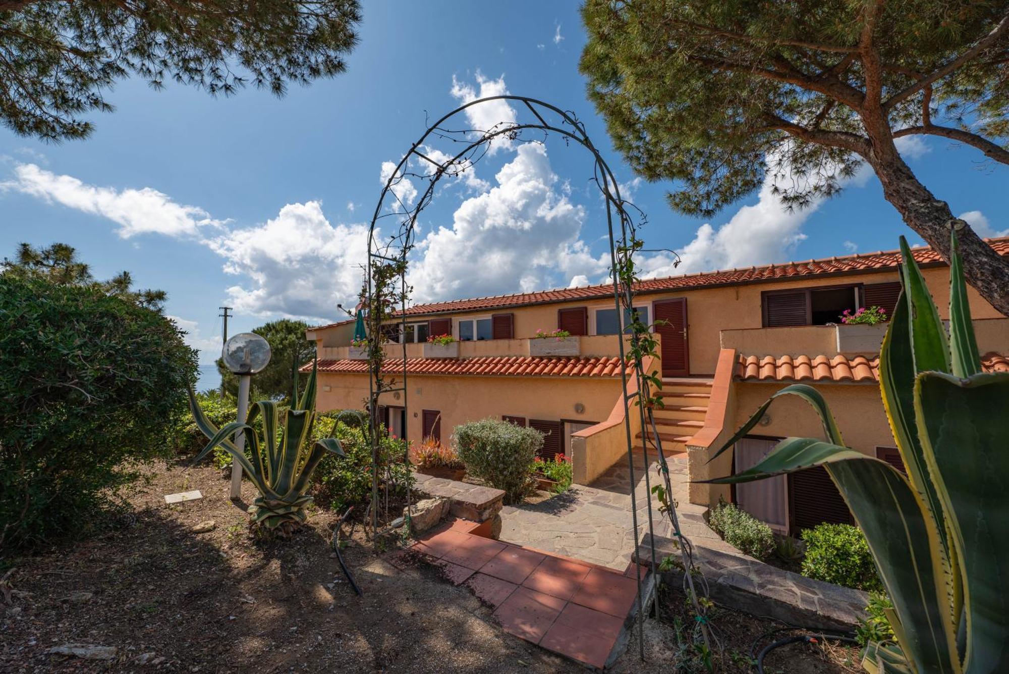 Apartments La Turistica Capoliveri  Esterno foto